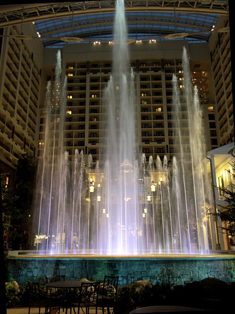GaylordNationalComputerizedMusicalWaterFeature